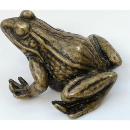 YIZHU CULTUER ART Collection China Old Bronze Carved Charming Frog Statue Pendant Or Paperweight Gift