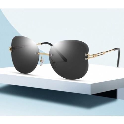 Elbru Butterfly Sunglasses Metal Frame Gradient Candy Color Lens For Women Men Unisex Fashion Silica Gel Soft Nose Pad Grey