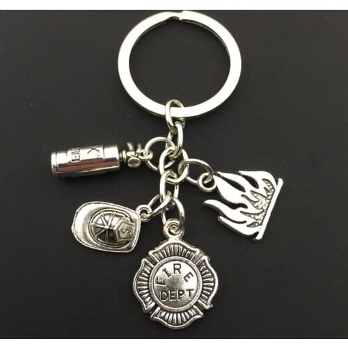 1 Mini Fire Keychain Fire Extinguisher Fireman Fire Fashion Keychain Pendant Men and Women Car Key Ring Jewelry Gift