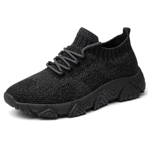New Running Shoes Breathable Comfortable Mens Outdoor Lace-up Sports Shoes Brand Fashion Womens Shoes Black Designer Sneakers