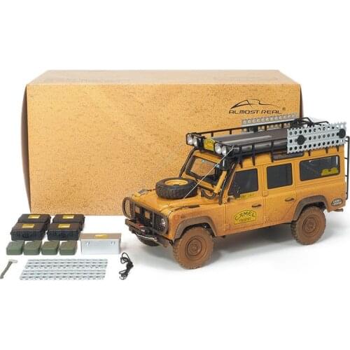 1:18 Land Rover Defender 1993 Malaysia 110 Dirty Version JEEP Alloy Simulation Car Model Metal Die-Cast & Toy Vehicle Collection