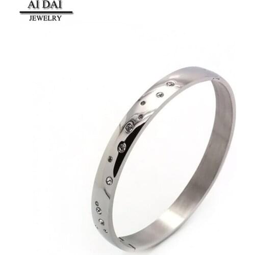 Simple fashion opening titanium steel cold wind diamond bracelet bracelet female temperament jewelry