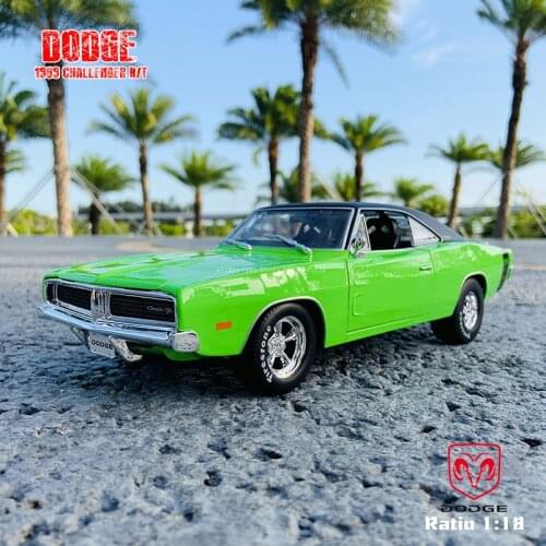 Maisto 1:18 1969 DODGE CHARGER R/T Alloy Retro Car Model Classic Car Model Car Decoration Collection gift