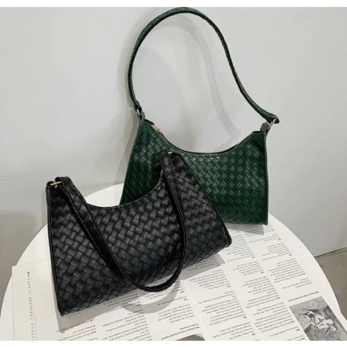 Armpit bag advanced feeling bag 2021 new fashion brand 2021 fashionable versatile chain messenger bag