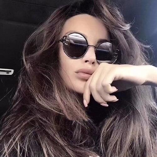 Retro Skull Claw Round Sunglasses for Women Fishion 2021 Trending Product Gothic Sun Glasses Gold Metal Frame Shades