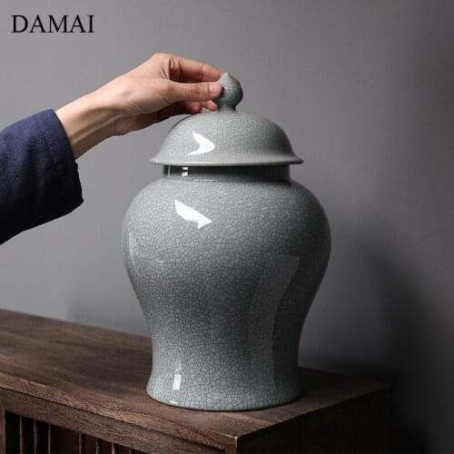 Chinese Vintage Ceramic Tea Container Simple Crack Decorative Blue and White Porcelain Crafts Desktop Tea Leaf Storage Jars