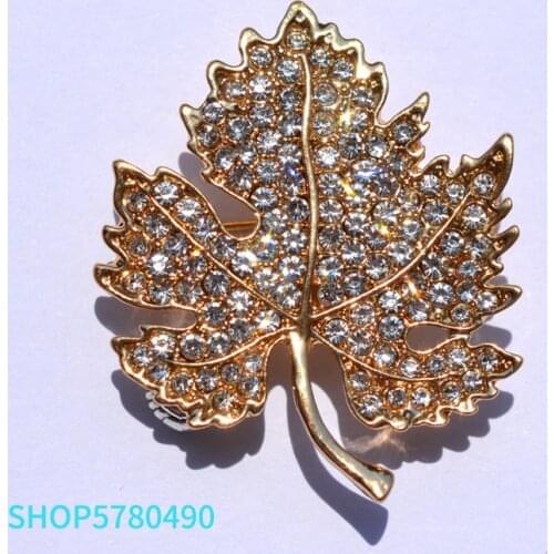 Classic Jewelry Leaf brooches Vintage pins Rhinestone Gold Color Brief Brooches for Women Coat Accessories Unisex Elegant Pin