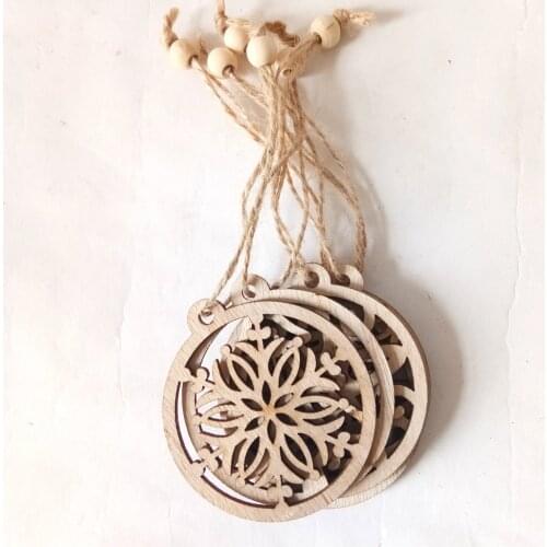 6PCS 6.5cm*7.1cm Unfinished Wood Christmas Ornament Natural Wood Slices for Christmas Hanging Decorations, DIY Ornaments