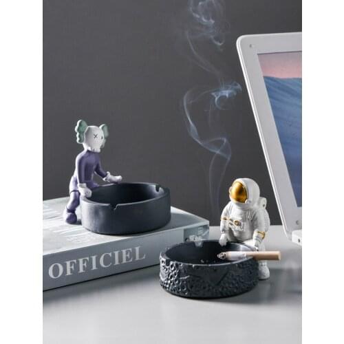 Nordic Astronaut Ashtray Creative Ash Tray Cute Smoking Weed Gift For Boyfriend Home Decoration Accessories