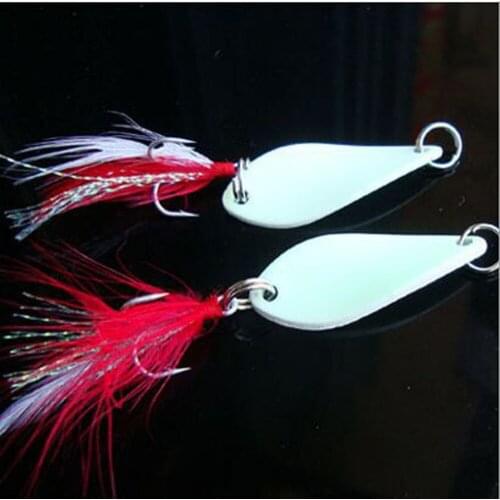 10PCS Night Fishing Glow Feather Treble Hook Spinner Spoon Lure baits 8g 10g Free shipping