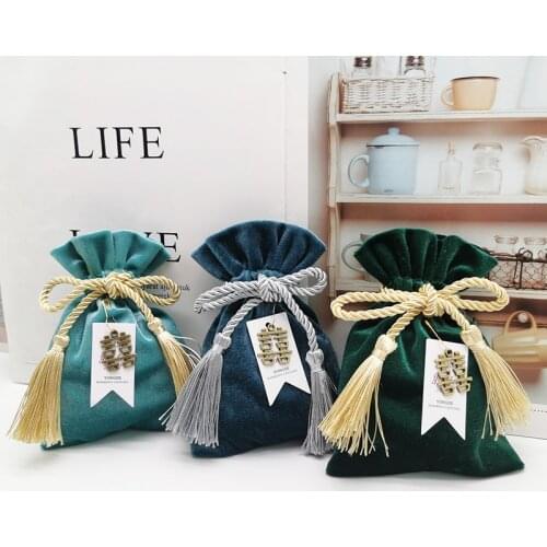 Luxury Velvet Candy Boxes Thickened Velvet Candy Bags With String Decor Cloth Tassel Bags Event Party Supplies Casamento Decor
