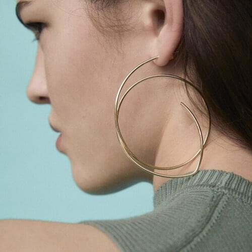 2021 Trendy Large Hoop Earrings Big Smooth Circle Earings Brincos Celebrity Brand Earring For Women Jewelry Party