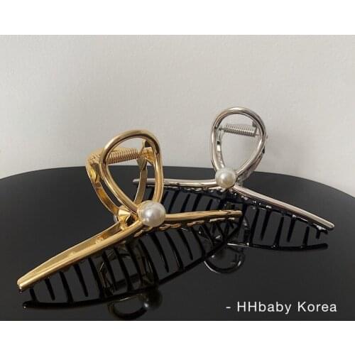 Korean minimalist style ~ French elegant metal pearl clip retro net red shark clip hairpin