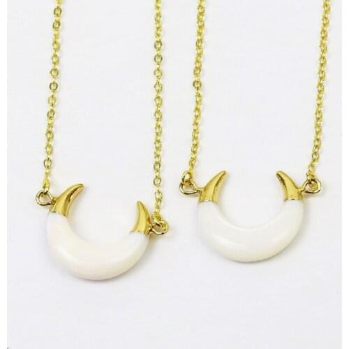 5 Pcs Crescent pendants accessories White shelll pendant necklace fashion jewelry Women necklace 9838