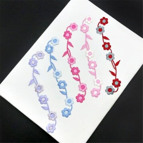 Maxsin Cute small flower Patches Clothing Embroidery Iron On Applique Floral for Kids Bags Dress collar Cheap Appliques DIY