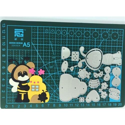 Bee Metal Cutting Die Animal Doll DIY Scrapbooking Paper Cards Decorative Craft Embossing
