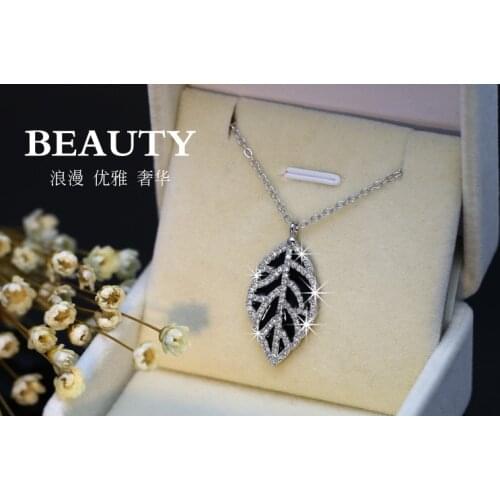 2021 Hot Summer Sale Fine jewerly Crystal from Swarovskis 925 Silver Necklace Female Clavicle Chain Valentines Day Gift