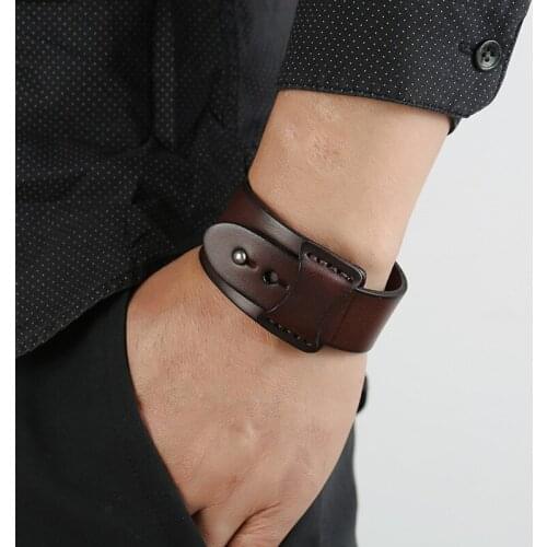New Retro Irregular Mens Casual Leather Bracelet Wide Sleeve Wrapped Bracelet and Bangles Punk Wristband Ladies Mens Jewelry
