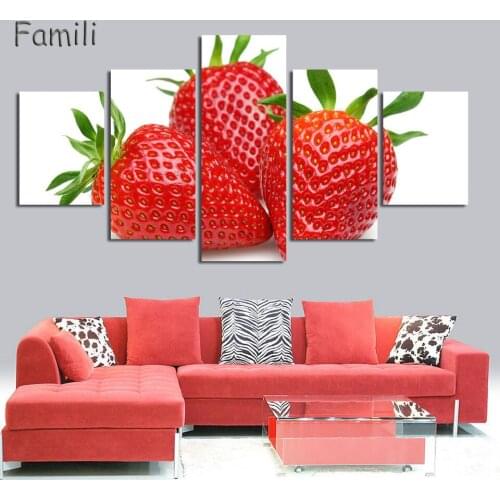 5 Piece Wall Art Painting Three Light Strawberries. Print On Canvas The Picture Food 4 Pictures Oil Prints For Home Decor