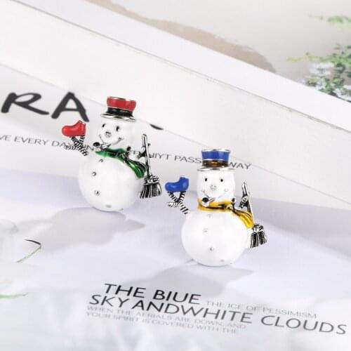 Cartoon Christmas Snowman Brooches for Women Enamel Brooch Pins Jewelry Accessories