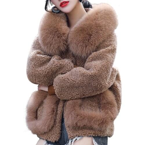 2019 new Fox fur coat with pocket alpaca fur coat hooded fur jacket real fur and leather women coat