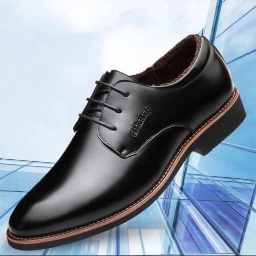 Fashion Men Leather Shoes Pointed Toe Dress Shoes Formal Wedding Casual Shoes For Men Retro Business Luxury Brand Mens Oxfords