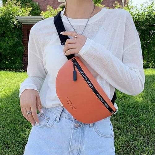 Leather Banana Bags For Women 2021 Fashion Waist Bag Luxury Chest Purse Women Leather Fanny Pack Vacation Crossbody Chest Bag