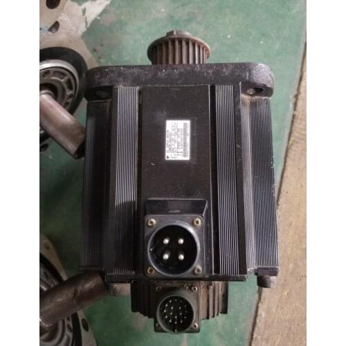 SGMGH-44ACA61 , servo motor , used in good condition . 80% appearance new , good working , free shipping