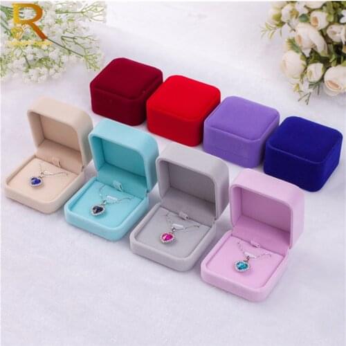 Wholesales High Quality Storage Presentation Necklace Pendant Jewelry Box Velvet Case Earrings Plastic Display Box 10 Colors