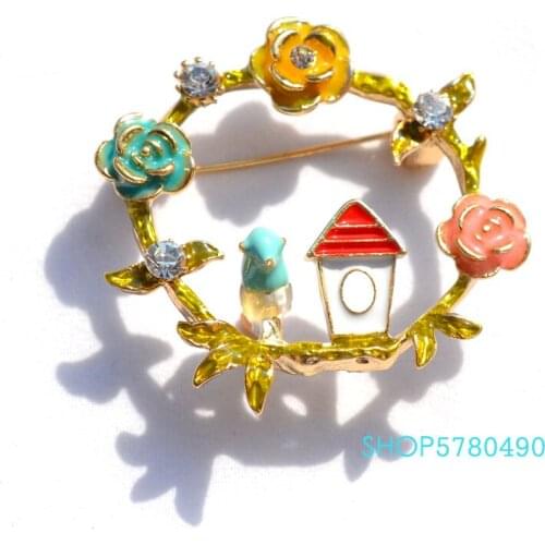 Gold Color Cute Tree House Brooch for Women Elegant Painted Brooch Birds Pin Lady Dress Garments Bridal Gifts Fashion Jewelry