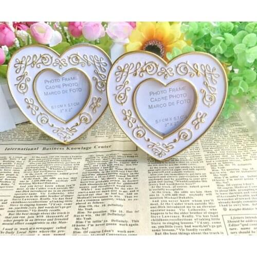 100PCS Gold Heart Mini Frame Wedding Favors Party Table Decor Place Card Holder Anniversary Gifts Birthday Favors GiveawaysSN496