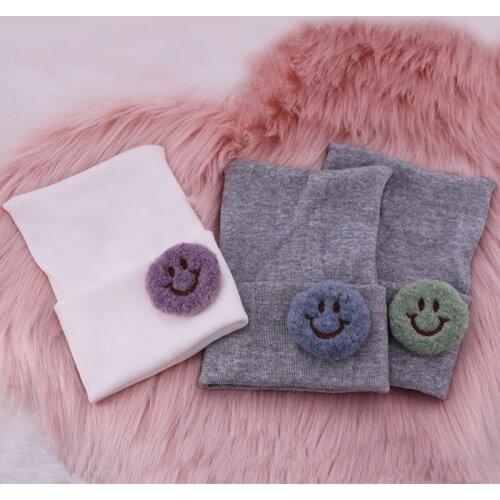 Cute 0-3 M Baby Girls White Cotton knit caps with Fur smile face Casual Kids Childs Winter Hats Hospital Hat Bonnets Wholesale