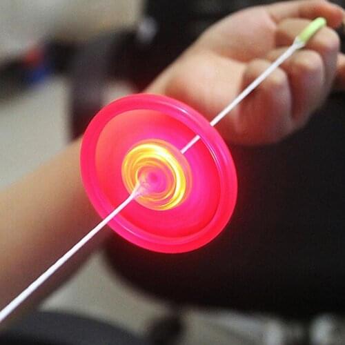 Funny Outdoor Plastic Colorful LED Light Pulling Wire Flying Saucer Kids Classic Toy Children Kids Funny Gift Random Color 2021