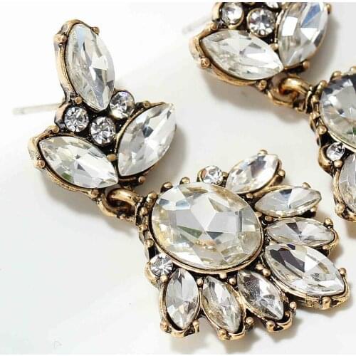 NEW Elegance Women fashion Earrings Handmade White Glass sweet metal with gems stud crystal Dangle earrings for women girls E560