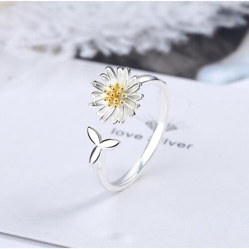Womens Fashion Romantic Small Daisy Flower Rings Fresh Simple Opening Ring Band Lovely Gifts For Friend Instagram Hot Ring Gift