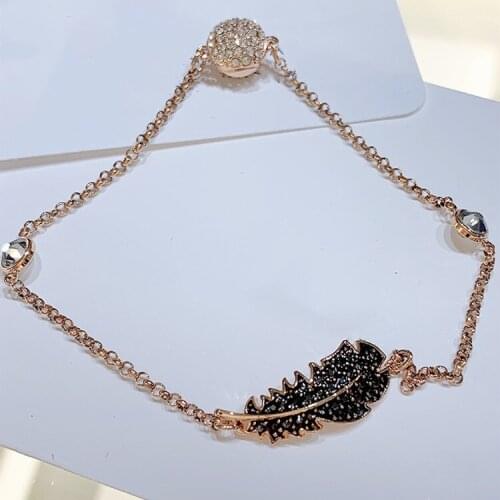 Brand 1:1 elegant temperament black and white feather design invisible magnetic clasp bracelet exquisite simple silver jewelry