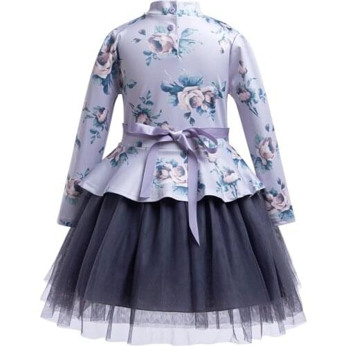 The new girls' flower fashion dress for 2020, the long girl trend mesh dress for winter, and the girls skirt for autumn