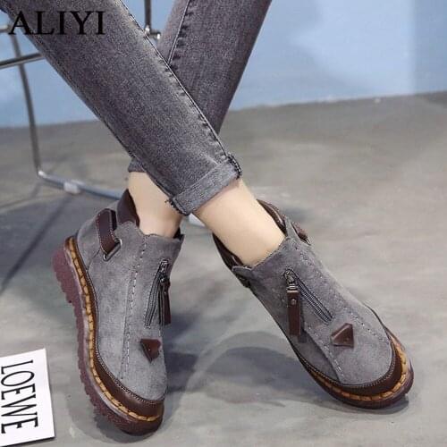 Summer Beach Shoes 2021 New Hollow-Out Pvc Flat Heel Ladies Slippers 36-41 Close Toe Home Outdoor Female Slip On Sandals