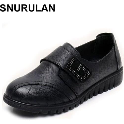 SNURULAN Special price 2020 spring women black shoes soft sole non-slip light mom shoes flat shoes genuine leather shoes woman
