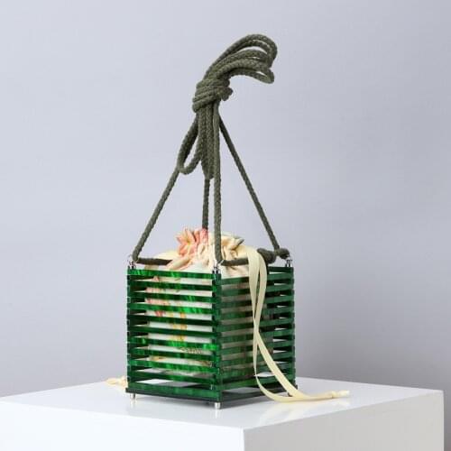 11.5x13.5CM 2020 Acrylic Hand Twist Bag Beach Woven Cage Bag Drawstring With Removable Hollow Messenger Bags a6101