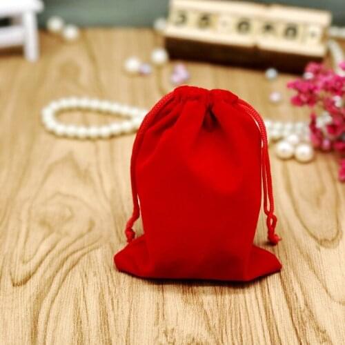 Hot 100pcs Red Velvet Jewelry Gift Bags 8X10 10x16 13x18 15x20cm Drawstring Wedding Christmas Gift Bags Jewelry Packaging Bags