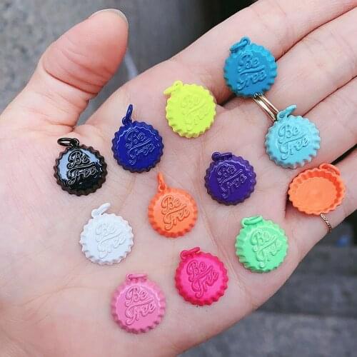 10Pcs Dainty Enamel Be Free Words On Round Bottle Cap Shape Pendant/Charm, Daint Medallion Charm, Necklace Bracelet Charm