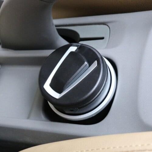 New Portable Car Auto Ashtray For SEAT Altea Toledo MK1 MK2 Ibiza Cupra Leon Cupra for Skoda Fabia Rapid octavia Superb Yeti