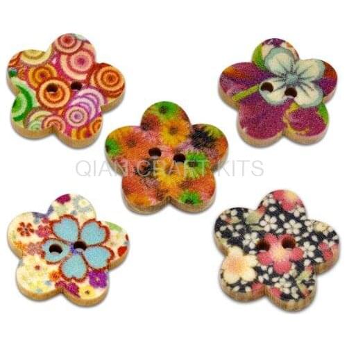 400pcs 17mm 2 holes wood cute blossom colorful floral painted For diy Flower Shaped Painted Wooden Buttons in Mixed Designs
