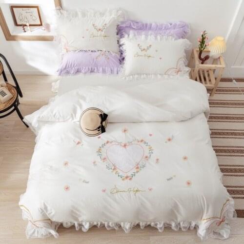 100% Cotton Love Floral Embroidery Princess Bedding Set Double Lace Duvet Cover Set Bed Linen Bed Skirt Pillowcases Home Textile