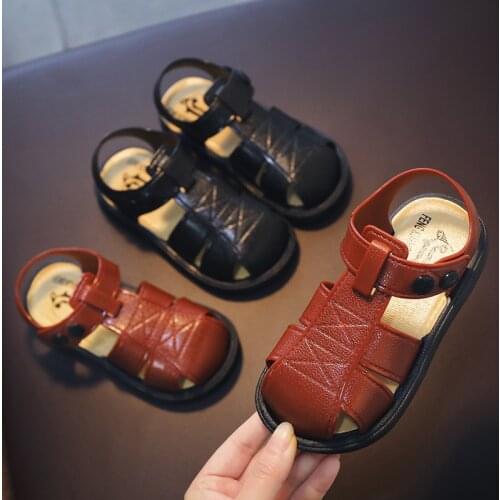 2020 new childrens sandals girls soft bottom slip Baotou toddler shoes boys wear Korean baby slippers Breathable wear-resistant