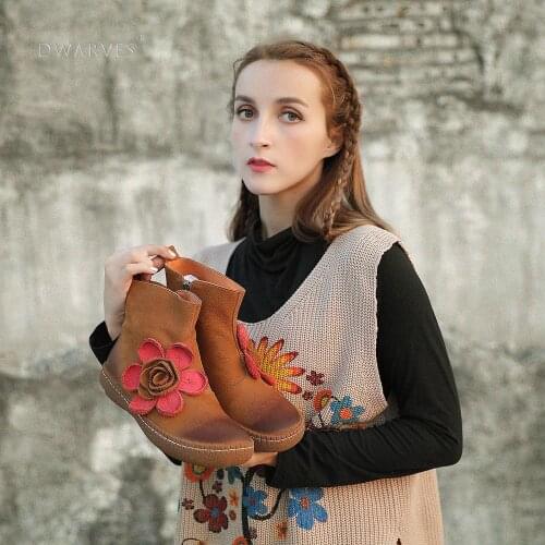 WomenS Genuine Leather Chelsea Boots With Handmade Flowers Gray/Camel