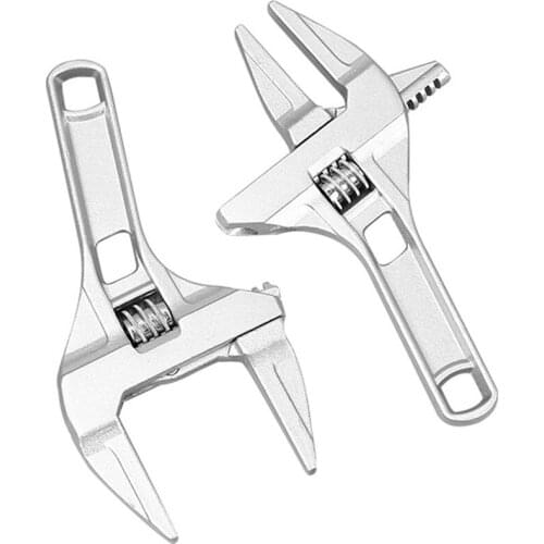 WEELEE Spanners