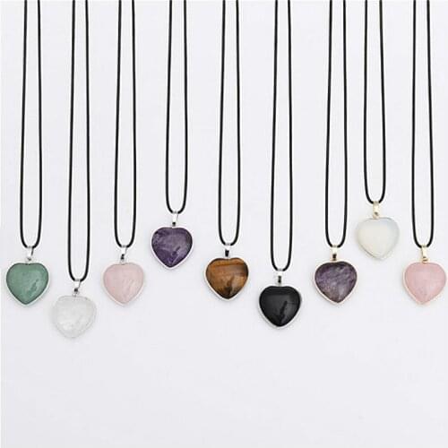 2020 Statement Choker Necklace Natural Stone Love Heart-shaped Crystal Necklaces Metal Frame Pendant for Fashion Women Jewelry