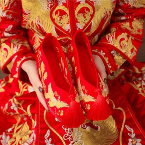 Red Women Bride Low Heel Shoes Chinese Style Golden Phoenix show Wo flat shoes Retro Sexy Cheongsam Single Shoes O5-97